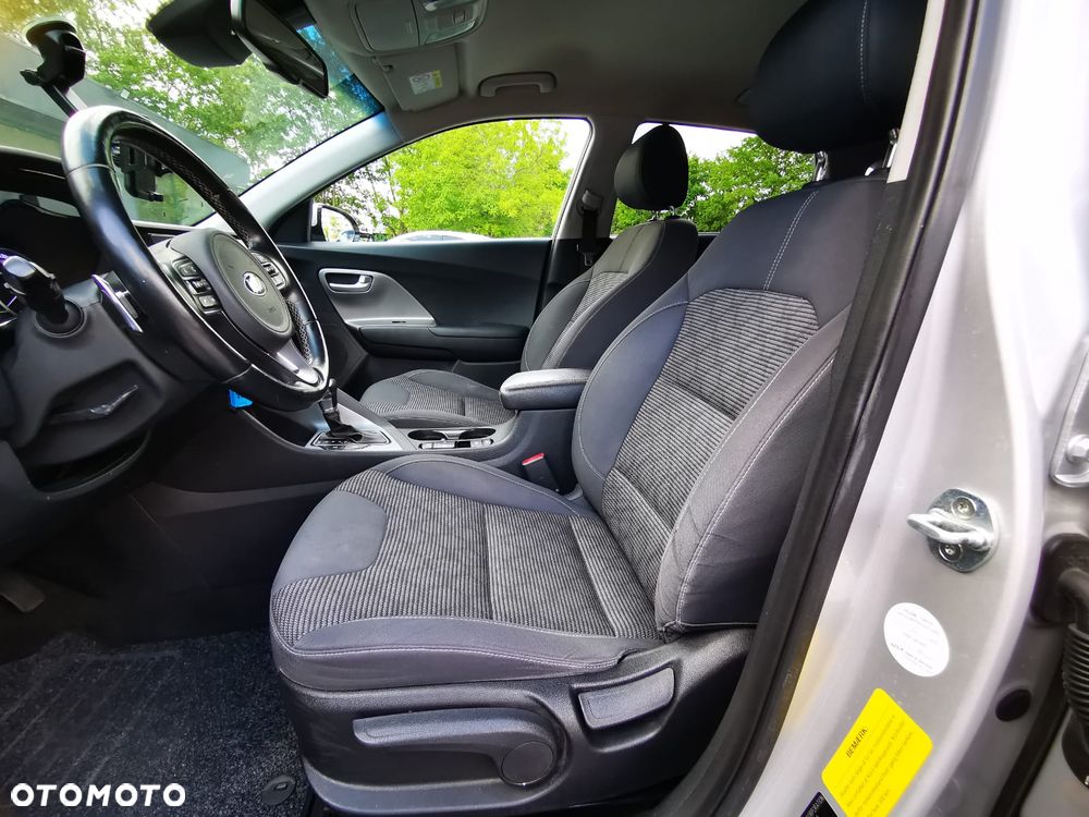 Kia Niro 1.6 GDI Plug-in Hybrid M - 11