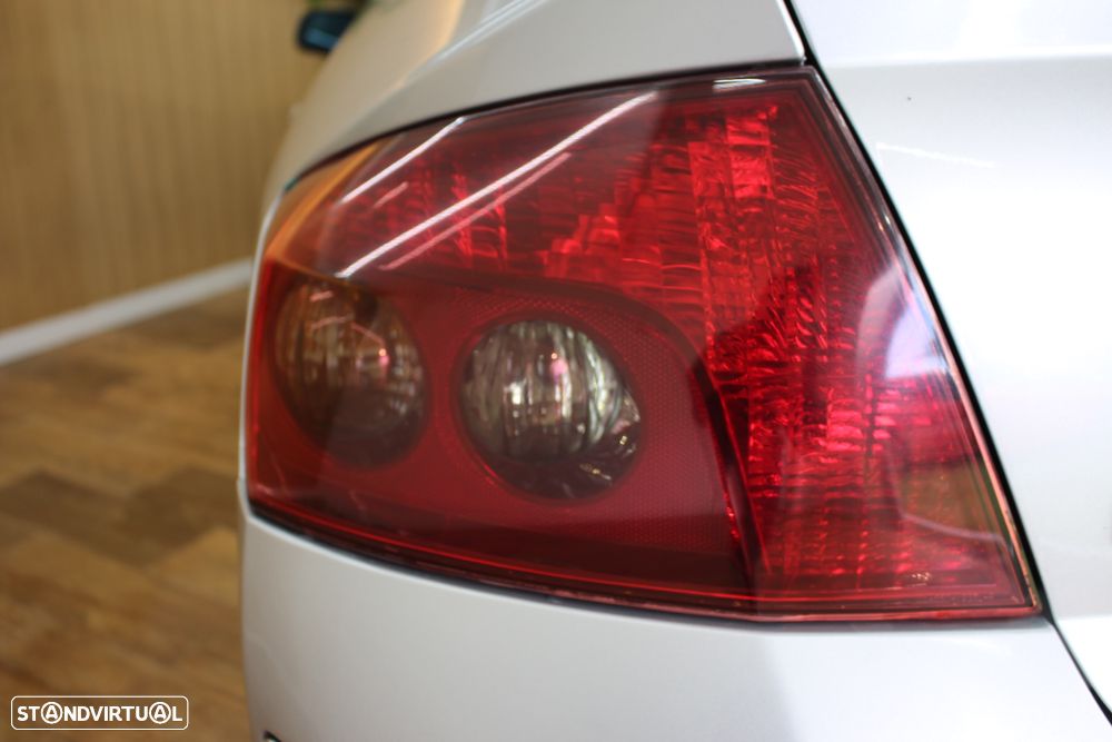 Peugeot 407 2.0 HDi Executive - 40