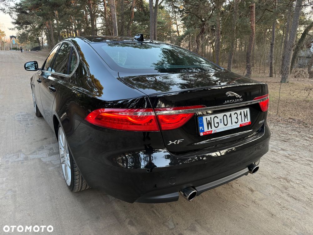 Jaguar XF 3.0 TDV6 Portfolio - 9