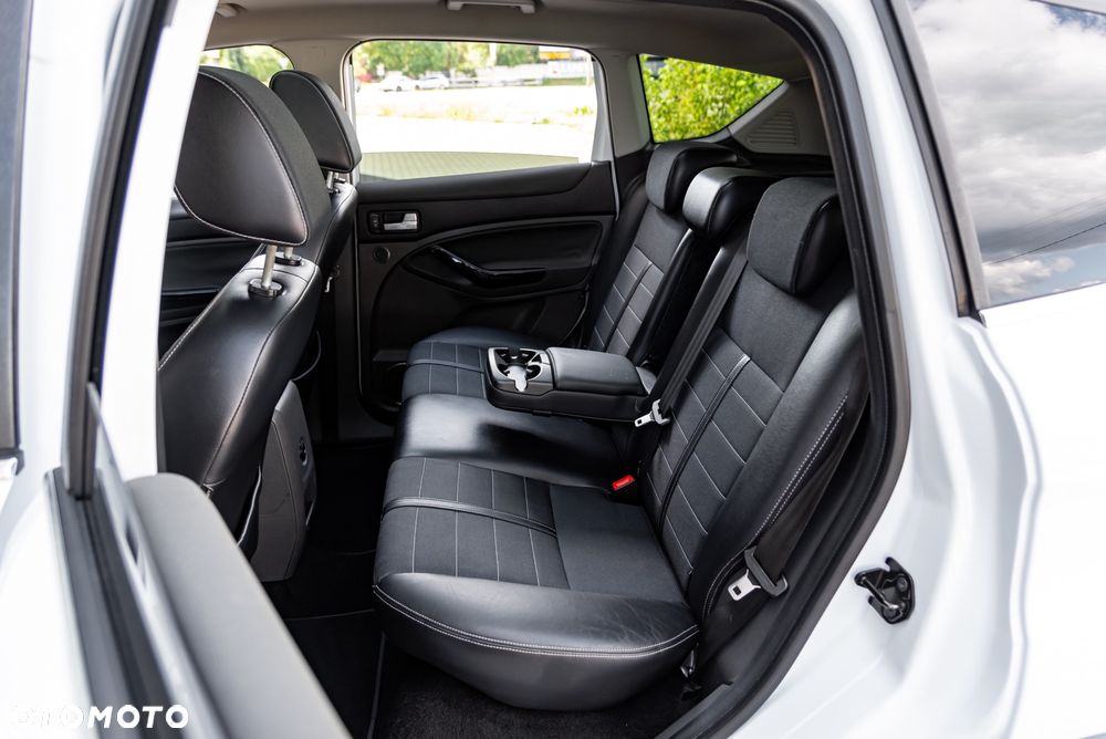 Ford Kuga 2.0 TDCi 4x4 Titanium - 21