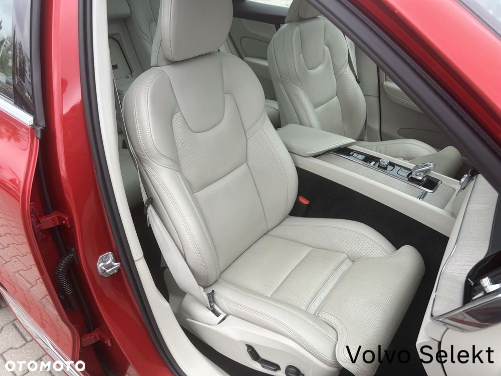 Volvo XC 60 - 32