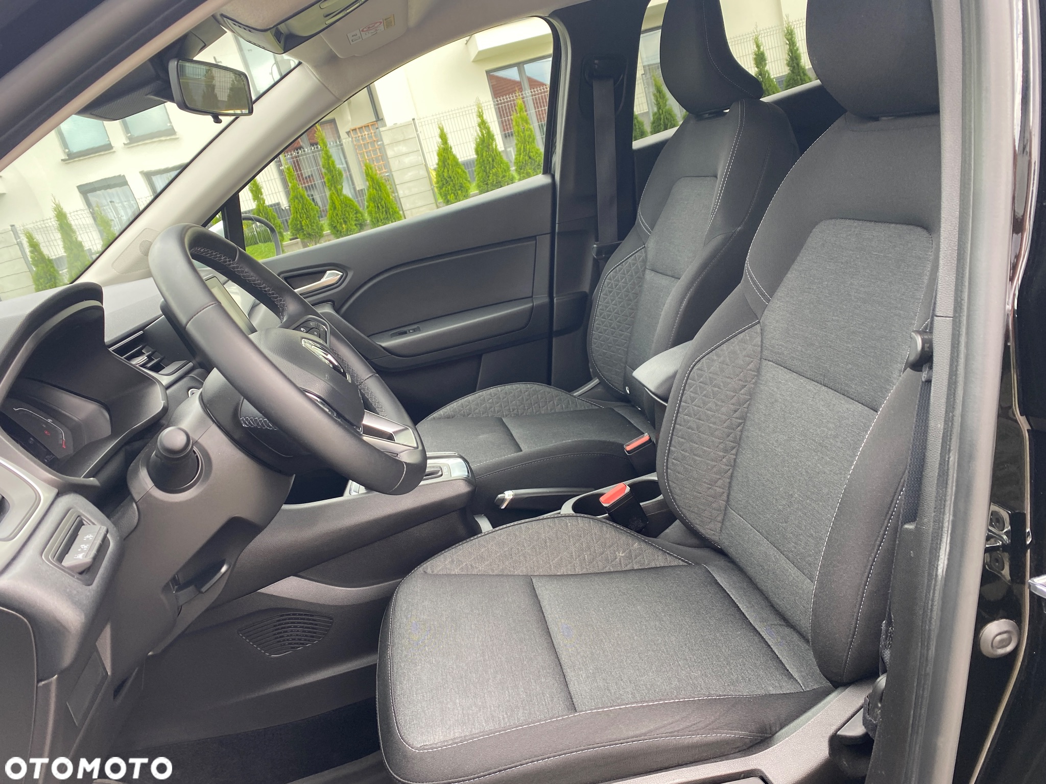 Renault Captur - 22