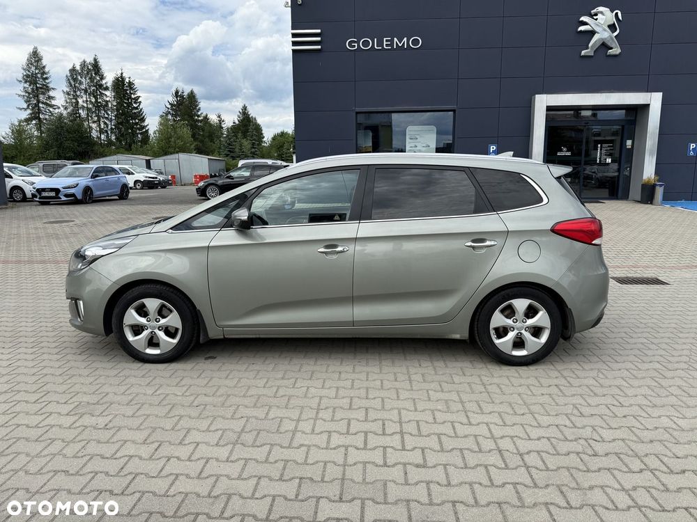 Kia Carens 1.6 GDI M - 9