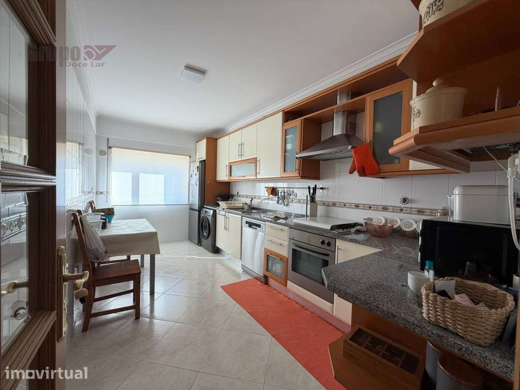 Apartamento T2 Amplo e Acolhedor para Arrendamento na Cotovia - Ses... - Grande imagem: 4/21