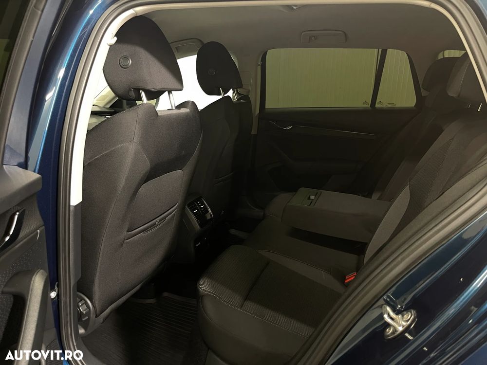 Skoda Octavia 2.0 TDI DSG Ambition - 12