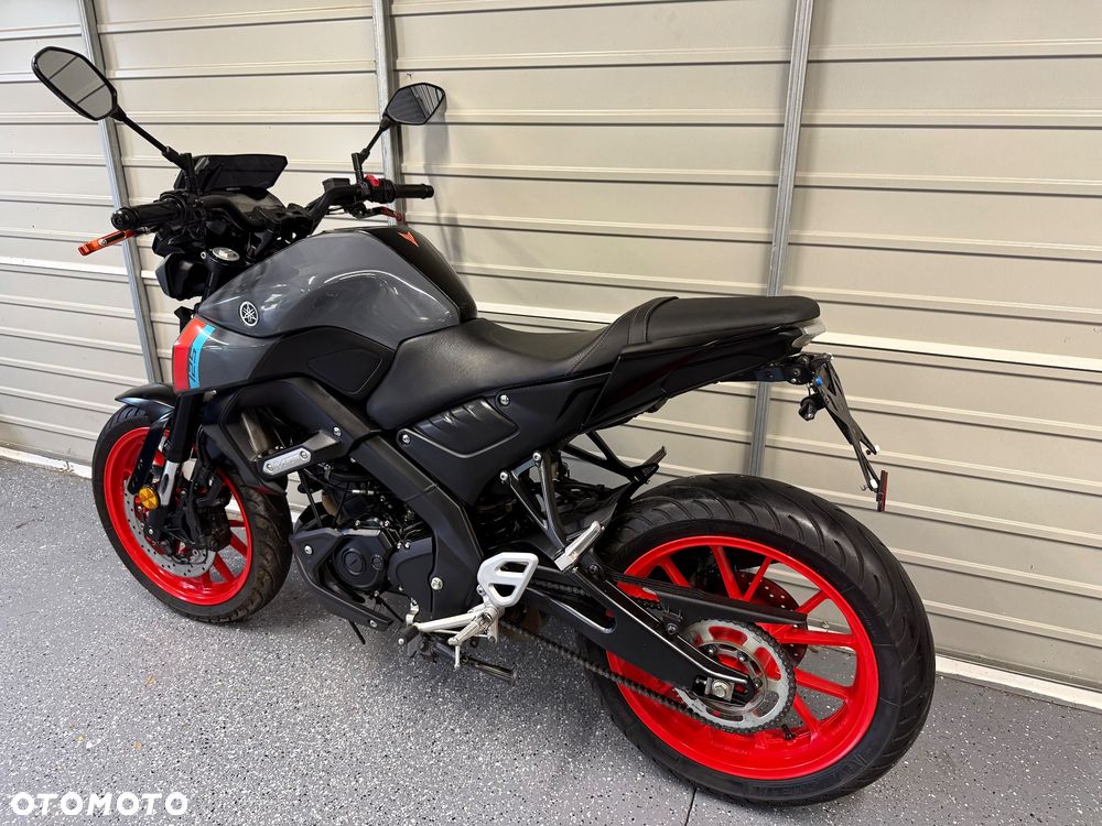 Yamaha MT - 9