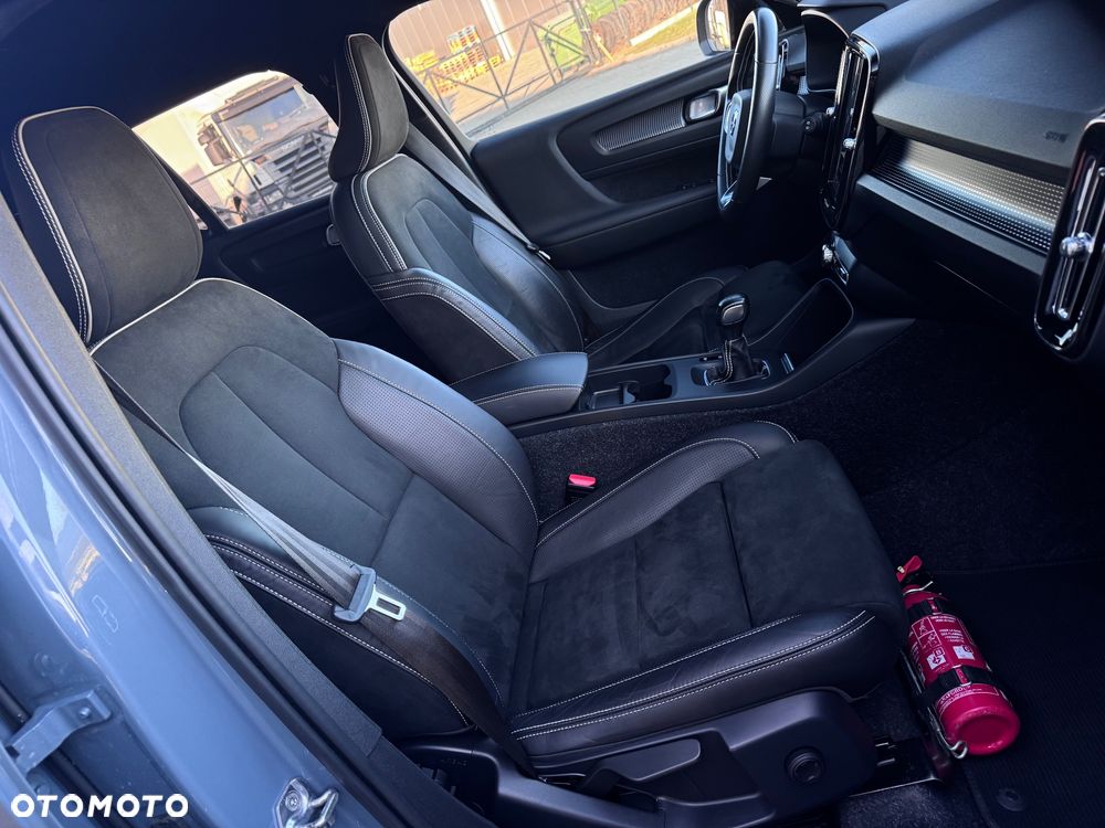Volvo XC 40 D3 SCR R-Design - 29