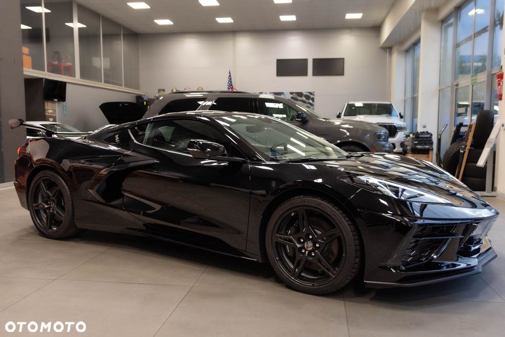 Chevrolet Corvette - 11