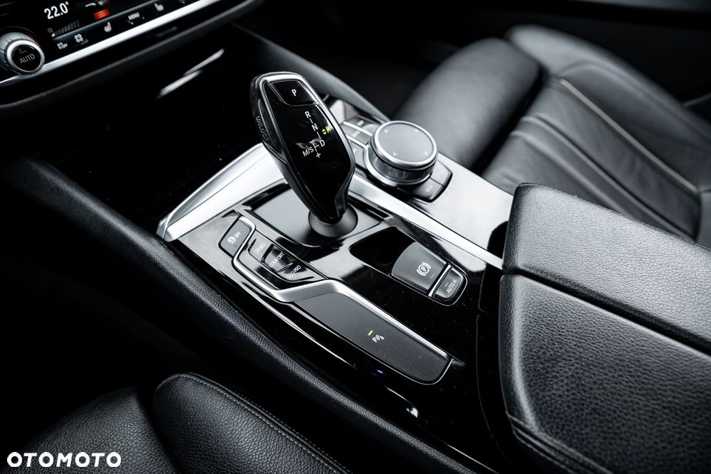 BMW Seria 5 520d xDrive Sport Line sport - 40