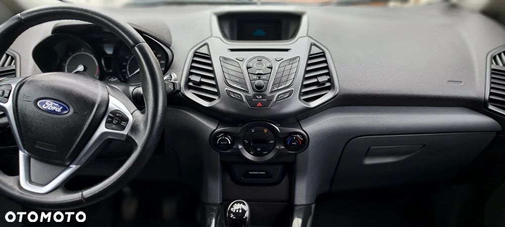 Ford EcoSport 1.5 TDCi TITANIUM - 12