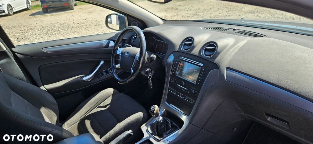 Ford Mondeo 1.6 T Titanium - 26