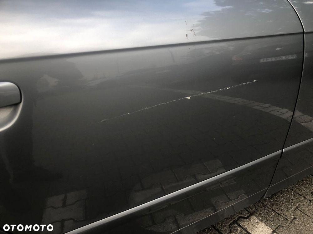 Audi A4 Limousine - 8