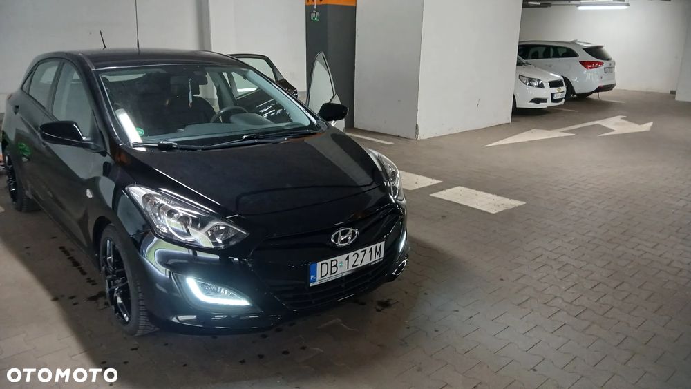 Hyundai i30 1.4 Premium - 1