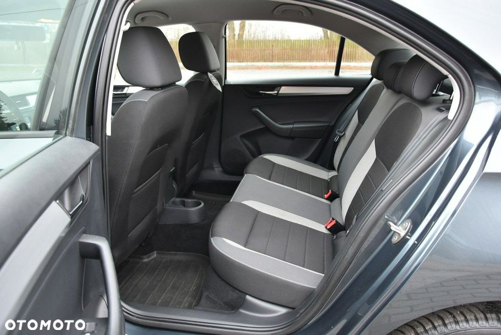 Skoda RAPID 1.0 TSI Style - 15