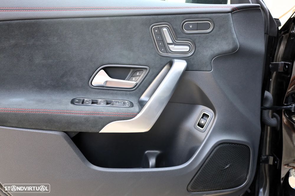 Mercedes-Benz CLA 250 e Shooting Brake AMG Line - 14