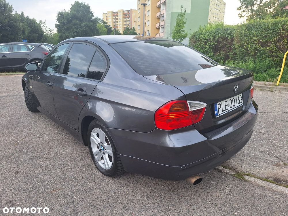 BMW Seria 3 318i - 2