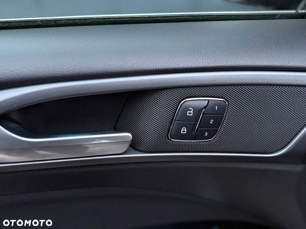 Ford Mondeo 2.0 TDCi Start-Stopp Titanium - 23