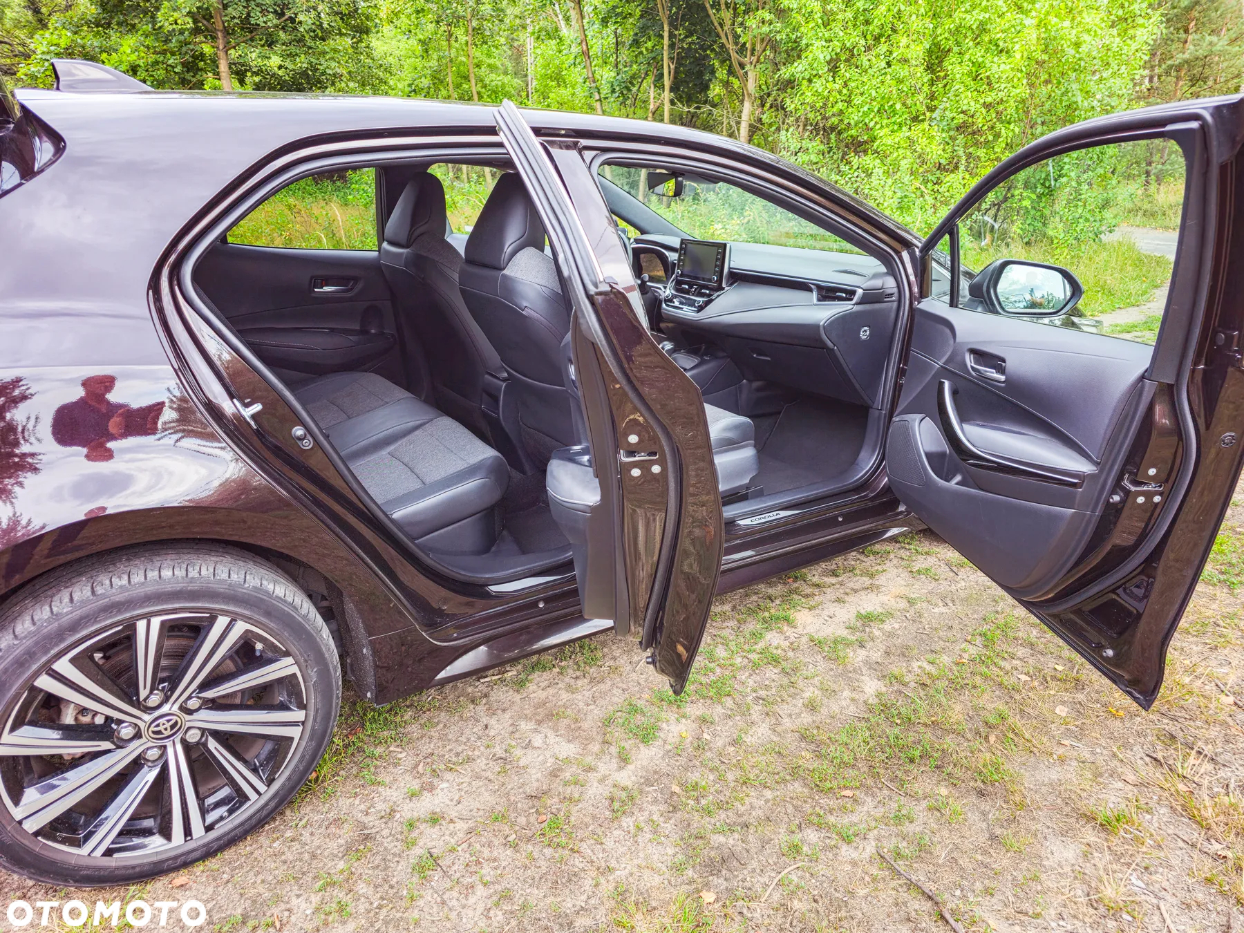 Toyota Corolla 1.8 Hybrid Comfort - 8