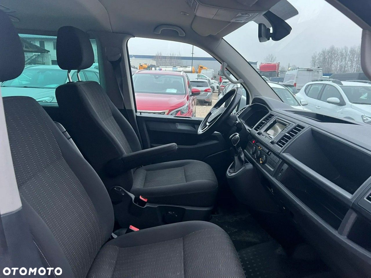 Volkswagen Caravelle 2.0 TDI L2 Highline DSG - 18