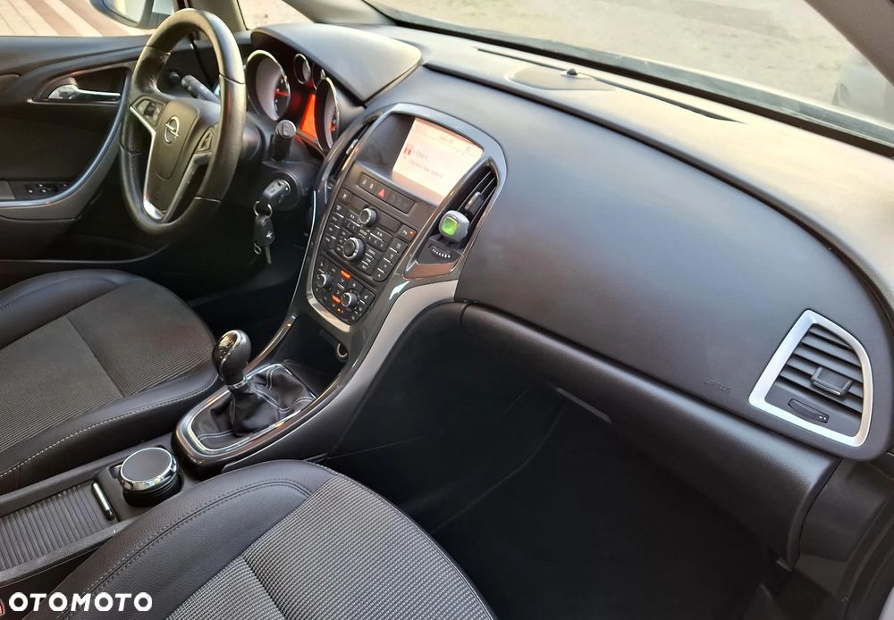 Opel Astra 1.4 Turbo Cosmo - 10