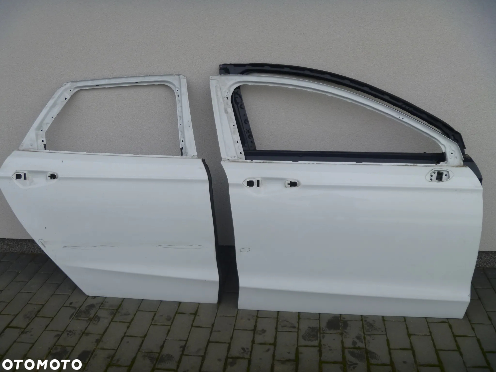 FORD MONDEO MK5 ZDERZAK PRZEDNI ATRAPA KRATKI 4 PDC - 19