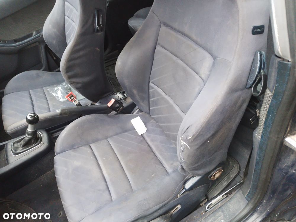 AUDI A3 8L LIFT 00-03 1.6 AVU -  PRZEŁĄCZNIK ZESPOLONY PAJĄK - 27