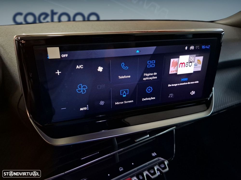 Peugeot 2008 1.2 Hybrid Allure e-DCS6 - 22