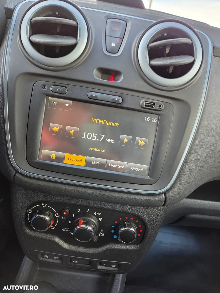 Dacia Lodgy TCe 115 Stepway - 17