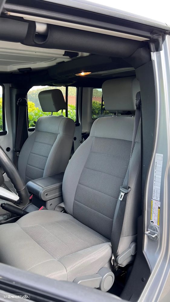 Jeep Wrangler Unlimited 2.8 CRD MTX Sahara Limited - 38