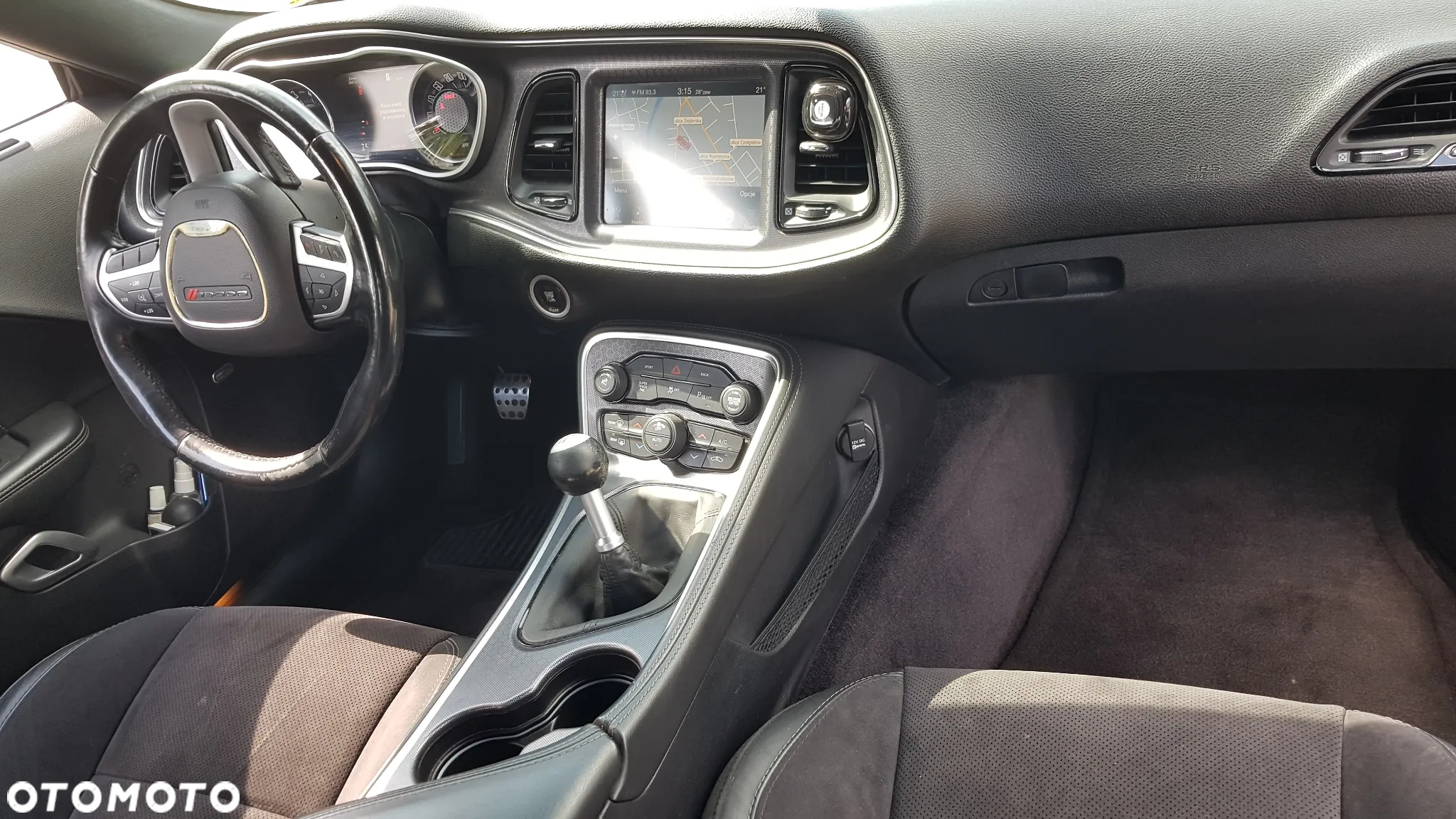 Dodge Challenger - 5