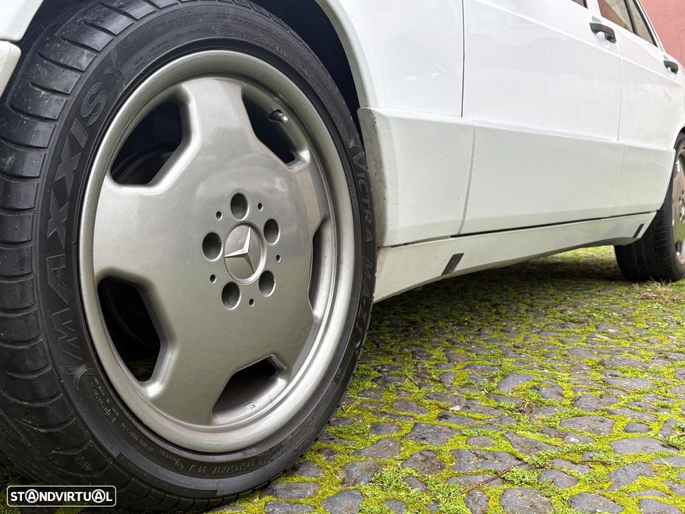 Mercedes-Benz W201 (1982-1993) 190 E 1.8 - 9
