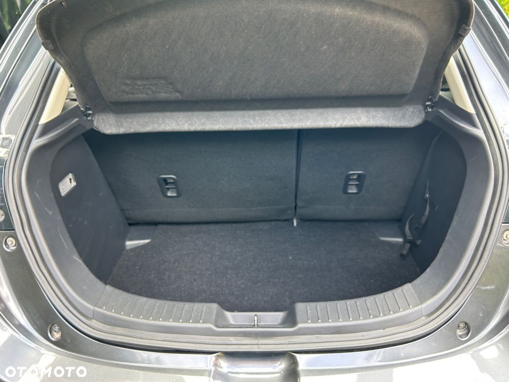 Mazda 2 1.5 Skyenergy - 11