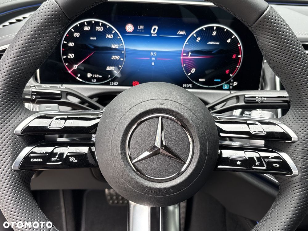 Mercedes-Benz Klasa E 220 d mHEV 4-Matic AMG 9G-Tronic - 16