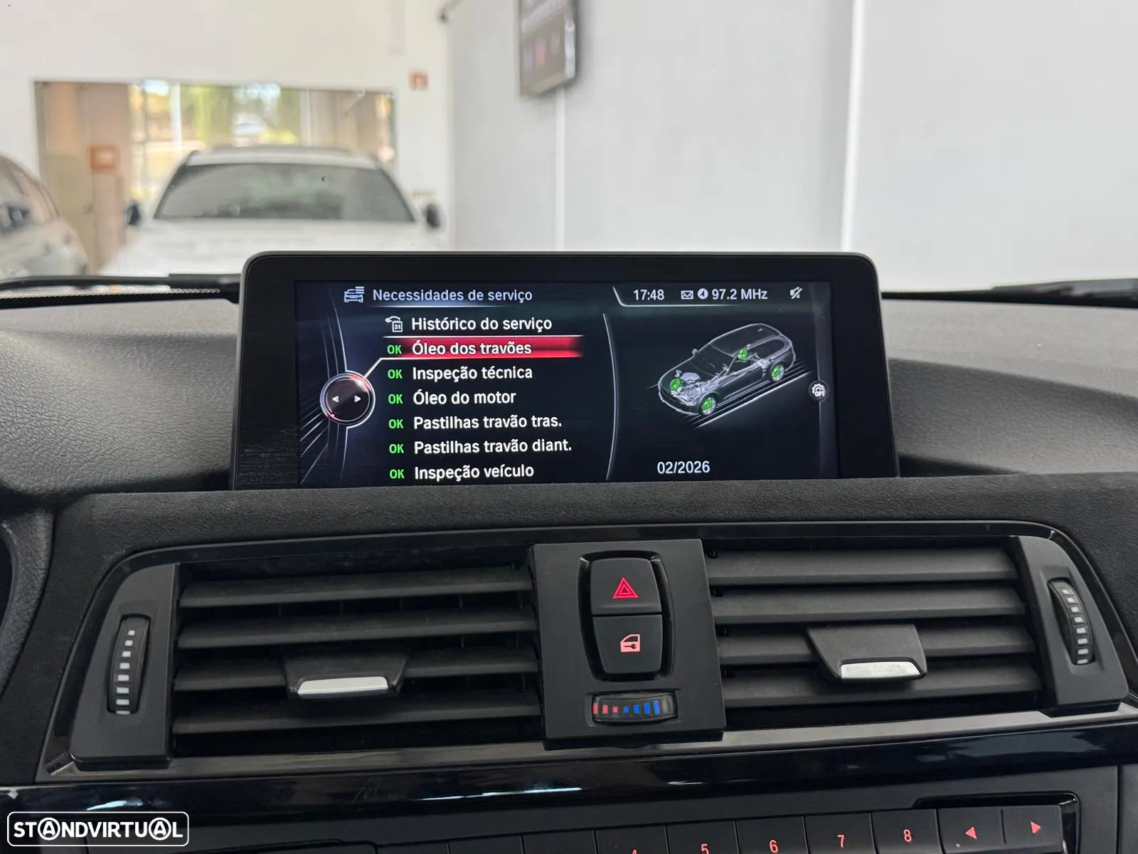 BMW 320 d Touring xDrive Auto - 32