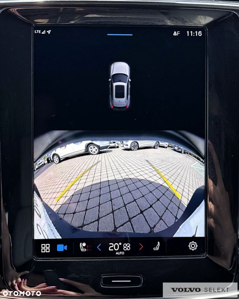 Volvo XC 40 B3 Plus Dark - 21