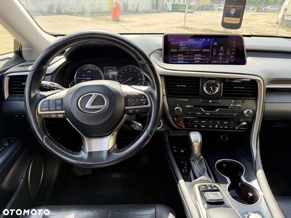 Lexus RX 450hL (hybrid) - 25