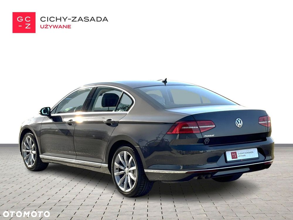 Volkswagen Passat - 7