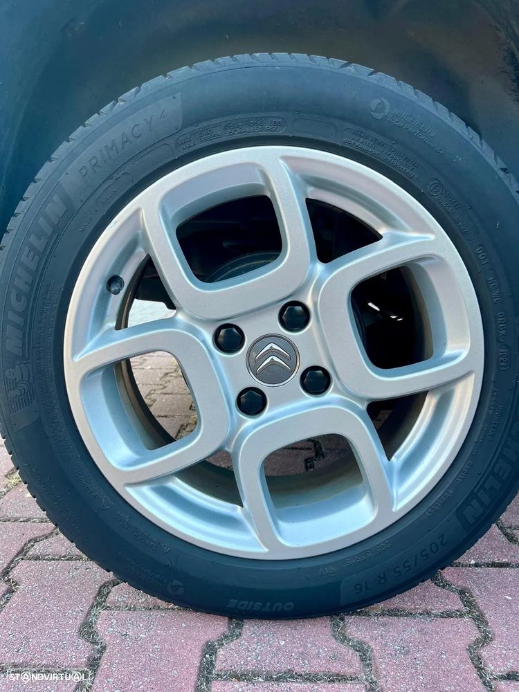 Citroën C4 Cactus - 16