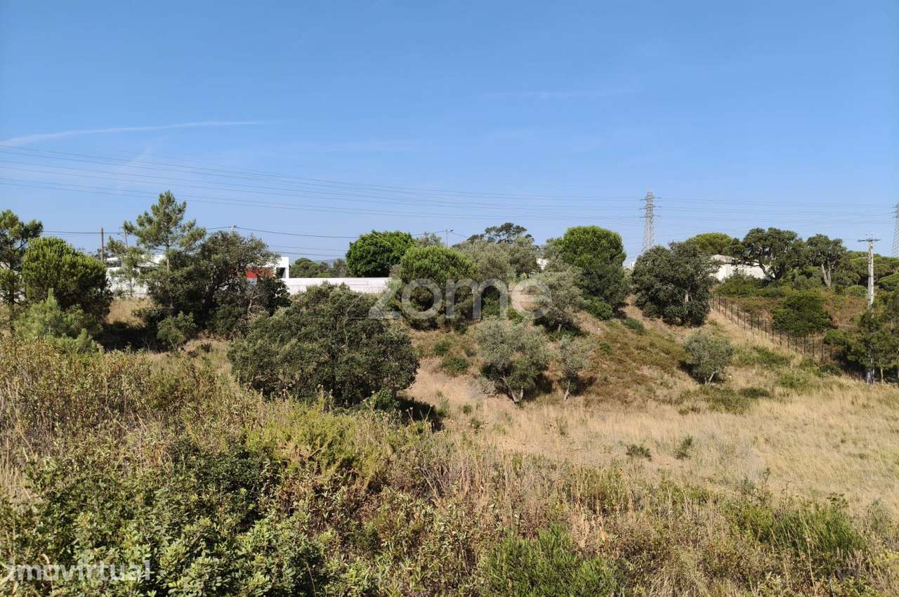 Terreno com 36.760 m² em São Sebastião, Setúbal - Grande imagem: 2/7