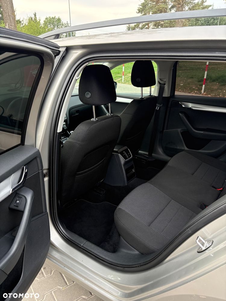 Skoda Octavia - 7