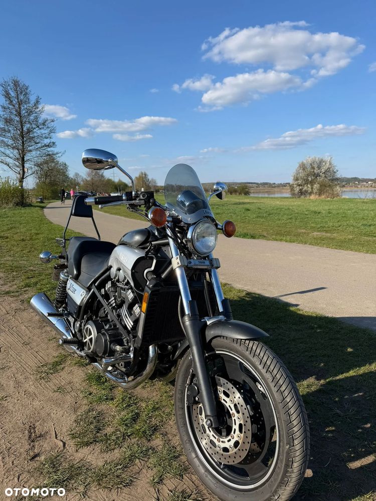 Yamaha V-MAX - 1