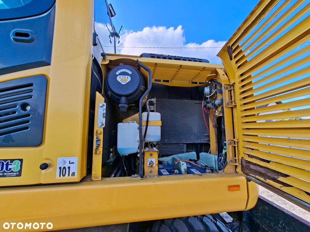 Komatsu PW148-8 - 28