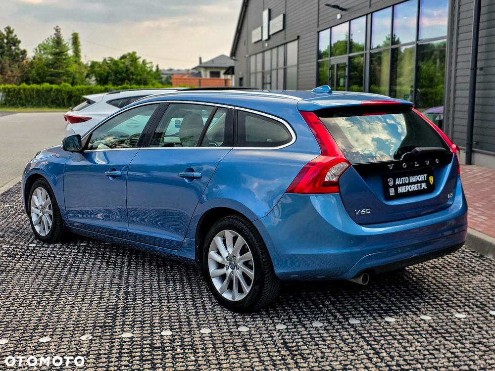 Volvo V60 D3 Summum - 3