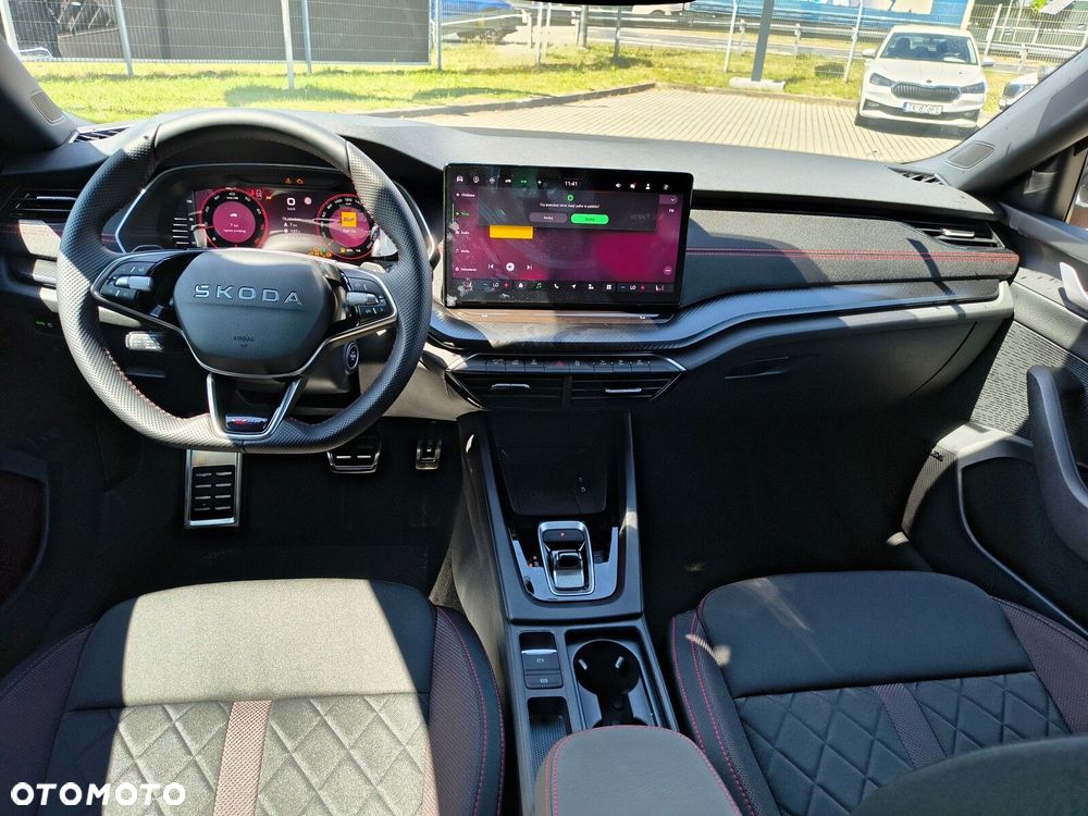 Skoda Octavia 2.0 TSI RS DSG - 21