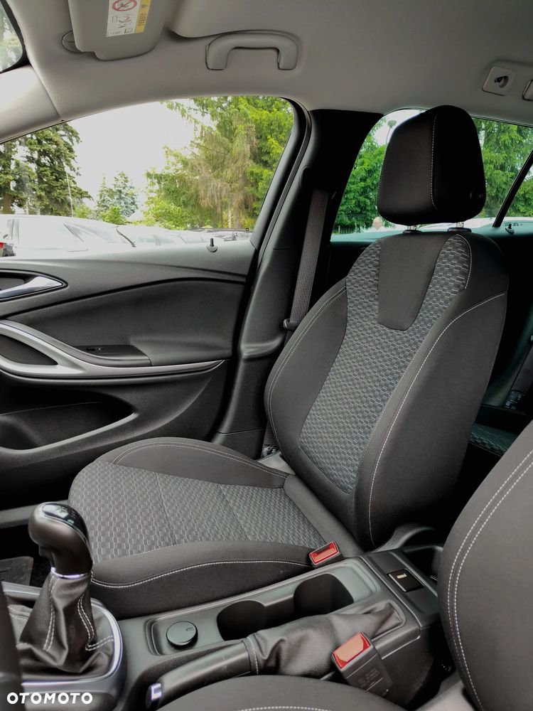 Opel Astra - 18