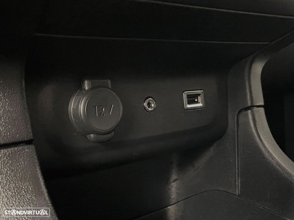 Citroën C3 1.2 PureTech Shine - 23