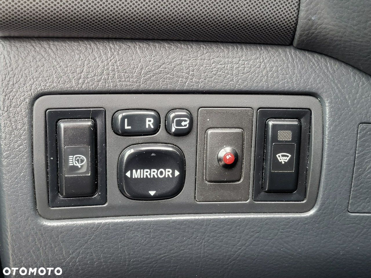 Toyota Avensis - 33