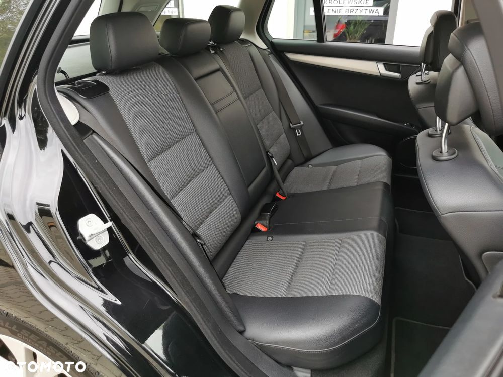 Mercedes-Benz Klasa C 180 (BlueEFFICIENCY) 7G-TRONIC Avantgarde - 13