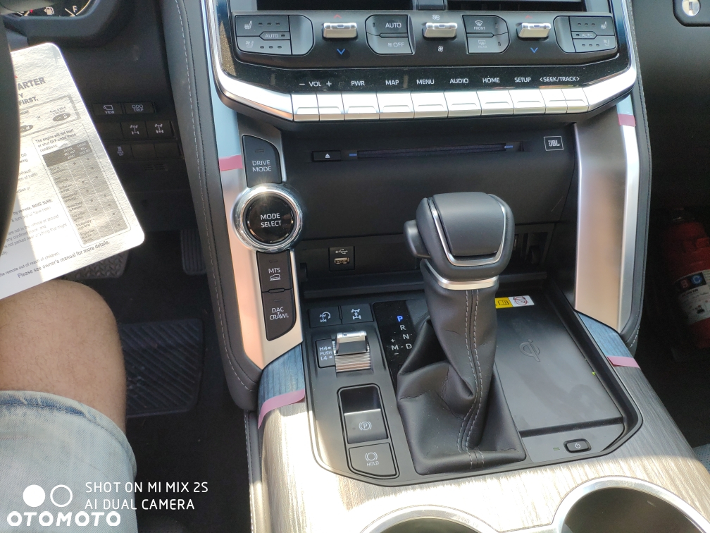 Toyota Land Cruiser - 12