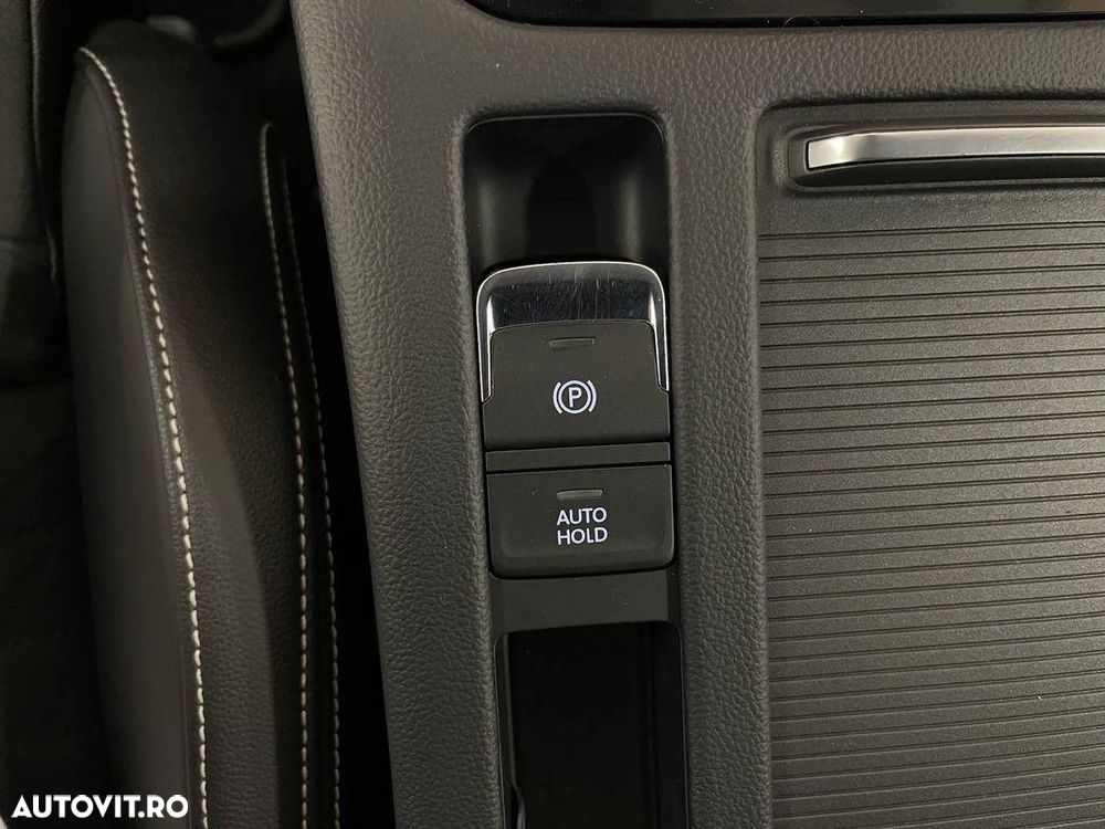 Volkswagen Passat 2.0 TDI DSG Highline - 25